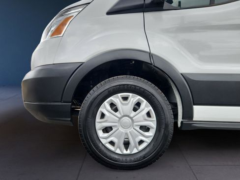 Used 2019 Ford Transit 350 XLT image 9