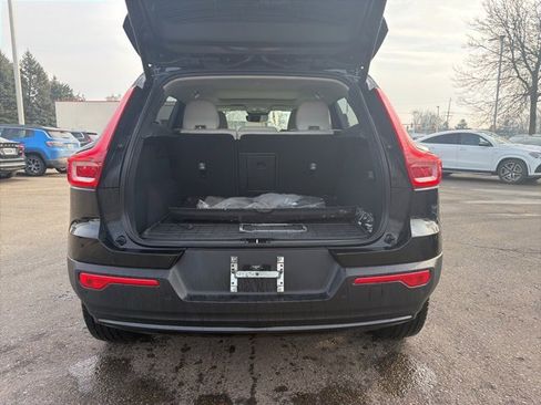 Used 2023 Volvo XC40 B5 Plus w/ Driver Assist Package image 14