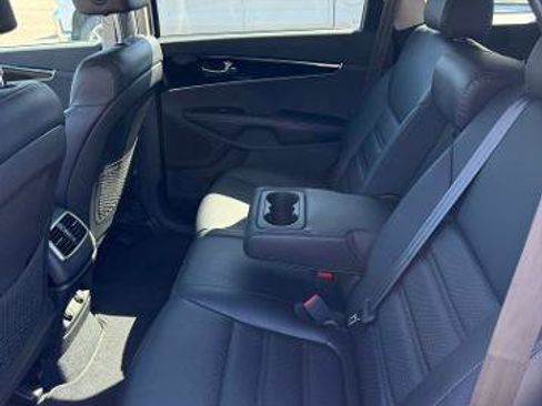 Used 2019 Kia Sorento EX AWD/4WD image 12