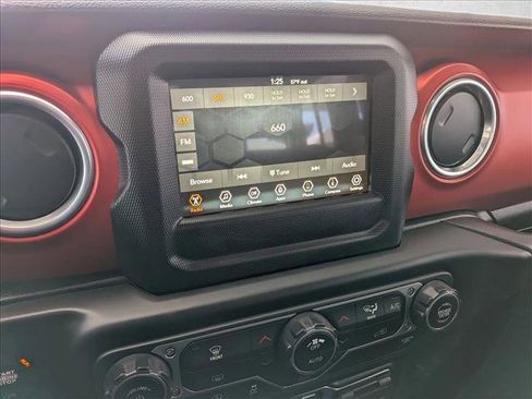 Used 2020 Jeep Wrangler Unlimited Rubicon w/ Steel Bumper Group image 13