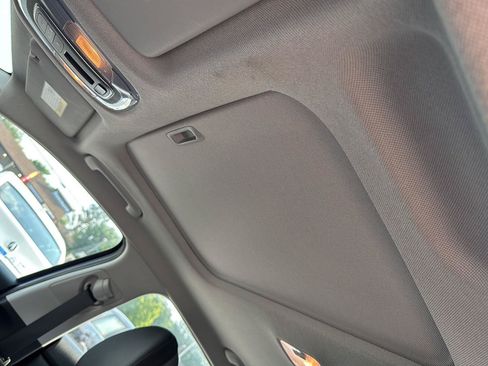 Used 2021 Hyundai Elantra Limited FWD image 13