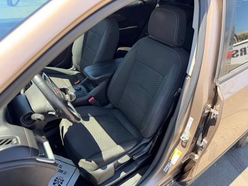 Used 2018 GMC Terrain SLE FWD image 28