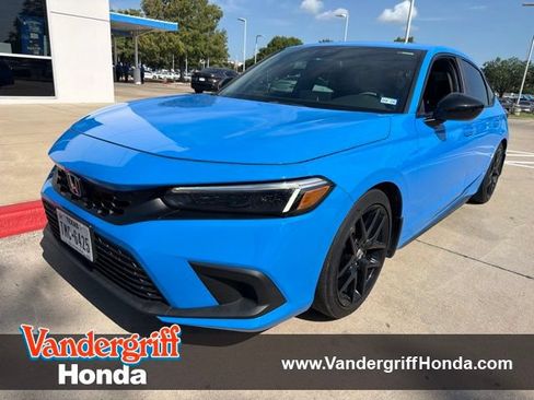 Used 2023 Honda Civic Sport image 1