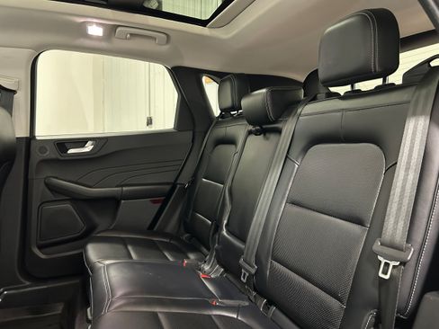 Used 2021 Ford Escape SEL w/ Technology Package AWD/4WD image 30