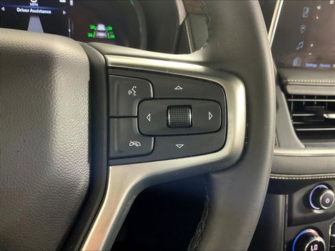 Used 2023 Chevrolet Tahoe Premier AWD/4WD image 13
