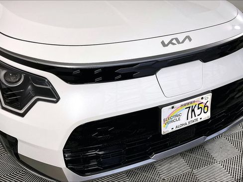 Used 2023 Kia Niro Wind FWD image 29