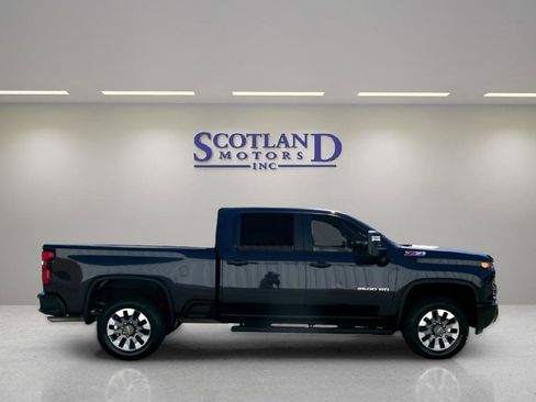 Used 2024 Chevrolet Silverado 2500 Custom w/ Custom Value Package AWD/4WD image 5