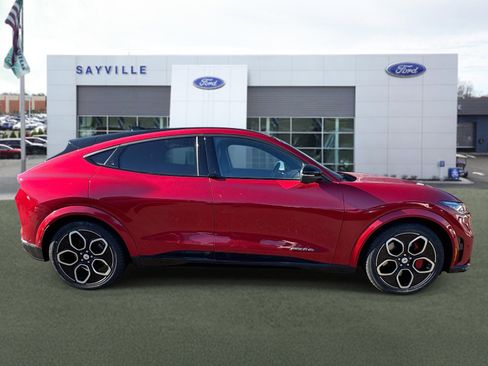 Used 2022 Ford Mustang Mach-E GT image 6