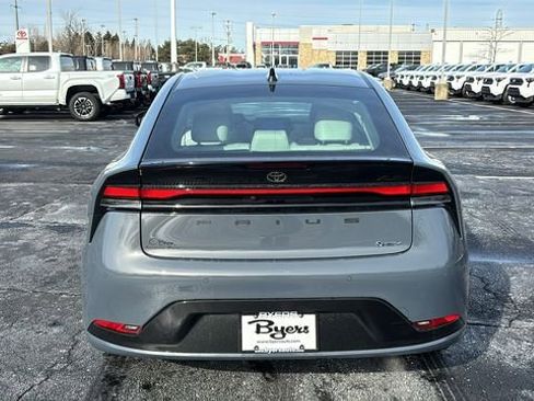 New 2026 Toyota Prius XLE AWD/4WD image 33