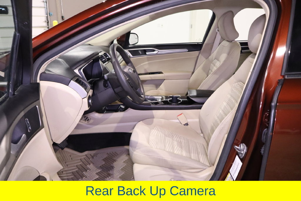 Used 2016 Ford Fusion SE FWD image 26