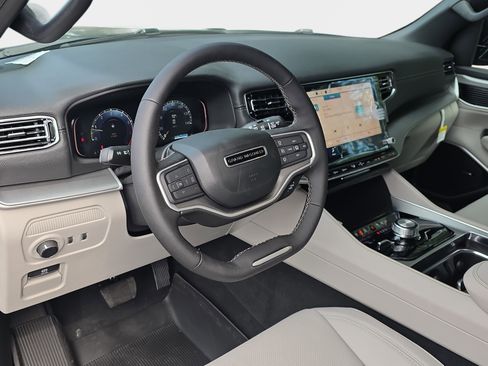 New 2026 Jeep Grand Wagoneer 4WD image 31