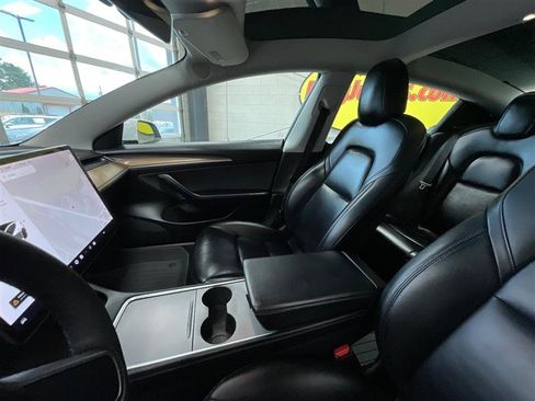 Used 2021 Tesla Model 3 Standard Range Plus RWD image 10