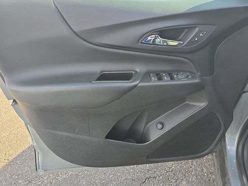 Used 2024 Chevrolet Equinox LT image 21