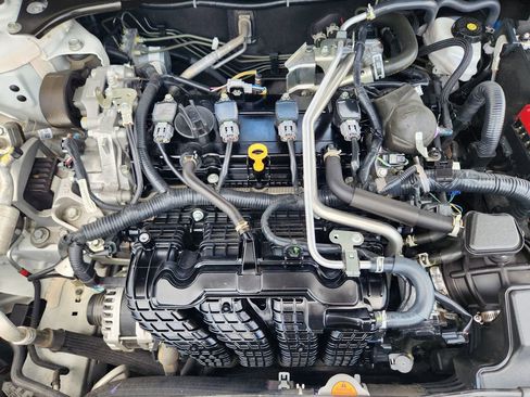 Used 2025 Nissan Altima 2.5 SR FWD image 30