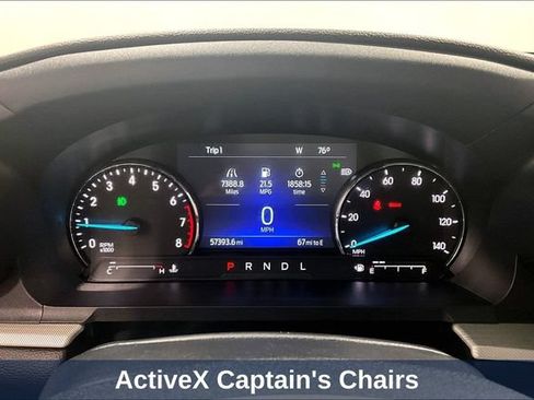 Used 2022 Ford Explorer XLT w/ XLT Sport Appearance Package AWD/4WD image 18