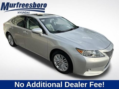 Used 2014 Lexus ES 350 w/ Luxury Package FWD image 3