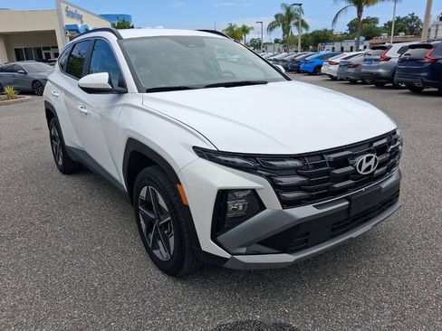 Used 2025 Hyundai Tucson SEL AWD/4WD image 3