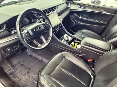 Used 2021 Jeep Grand Cherokee L Limited AWD/4WD image 10