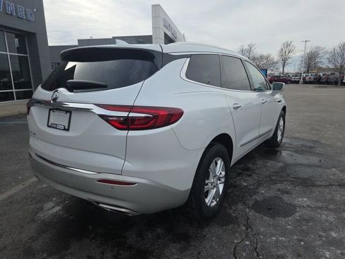 Used 2020 Buick Enclave Essence image 5