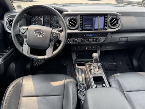 Used 2023 Toyota Tacoma TRD Off-Road image 12