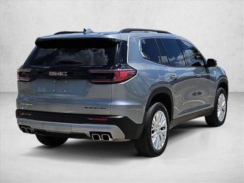 Used 2024 GMC Acadia Elevation w/ Luxury Package image 5