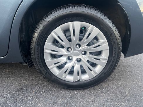 Used 2014 Toyota Corolla L image 28