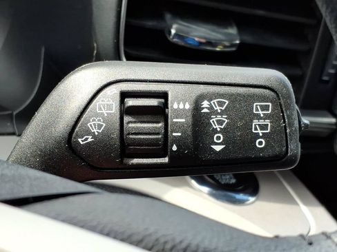 Used 2023 Ford Explorer XLT w/ Equipment Group 202A AWD/4WD image 28