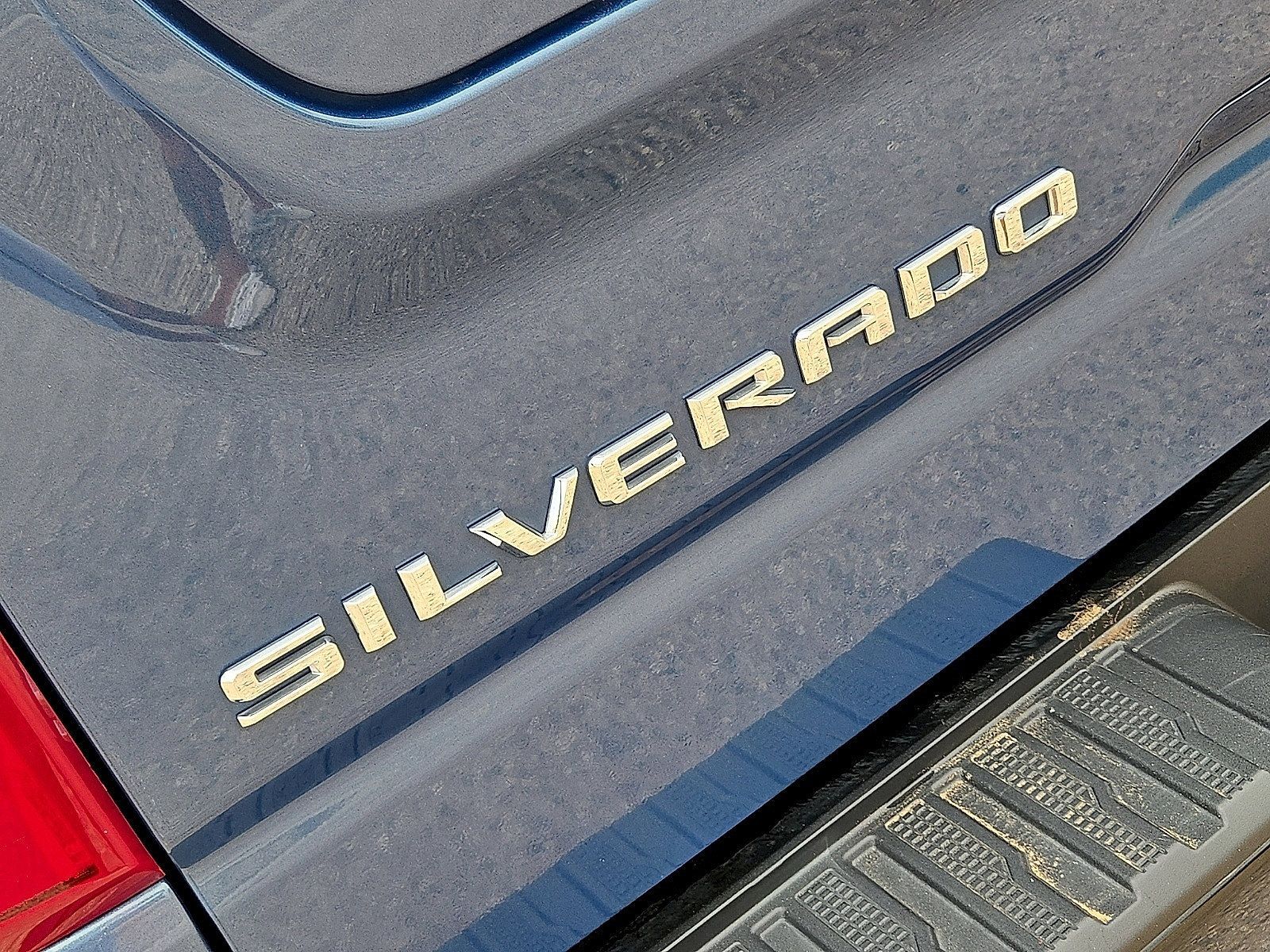 Used 2024 Chevrolet Silverado 1500 LT Trail Boss w/ Convenience Package II AWD/4WD image 13