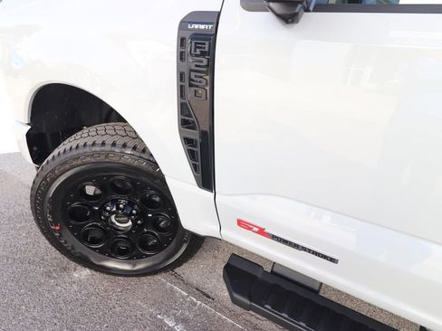 New 2026 Ford F250 Lariat w/ Black Appearance Package AWD/4WD image 4