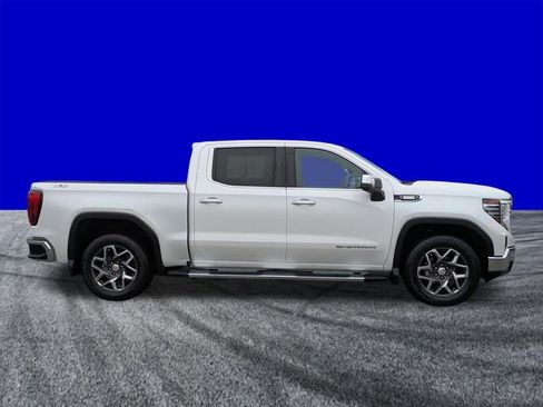 Used 2023 GMC Sierra 1500 SLT w/ SLT Premium Package image 3