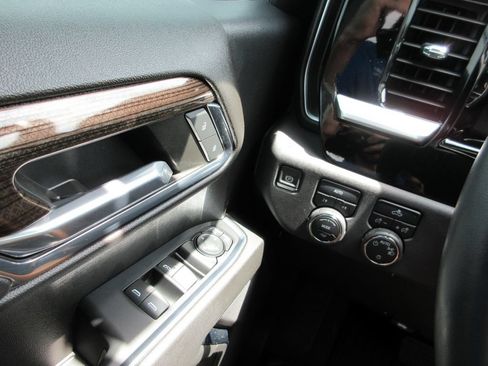 Certified 2023 Chevrolet Silverado 1500 LT AWD/4WD image 24