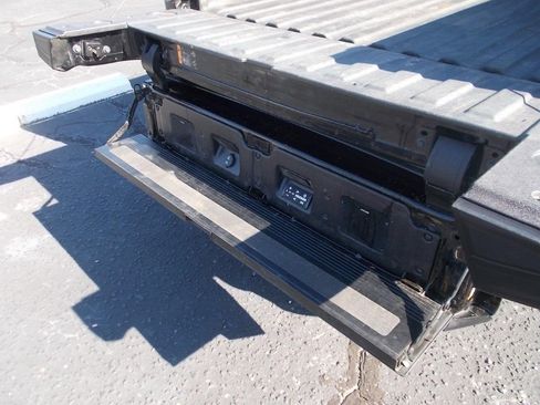 Used 2024 GMC Sierra 1500 AT4X image 5