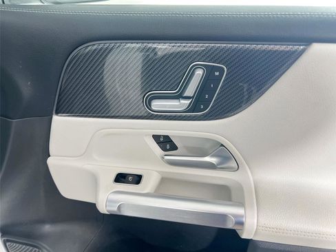 Certified 2023 Mercedes-Benz GLB 250 4MATIC image 27