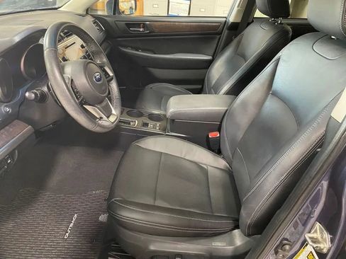 Used 2018 Subaru Outback 2.5i Limited w/ Popular Package #2 image 12