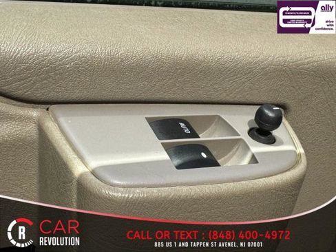 Used 2020 Chevrolet Express 2500 w/ Driver Convenience Package image 32