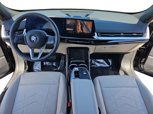 Used 2025 BMW X1 xDrive28i w/ Convenience Package image 9