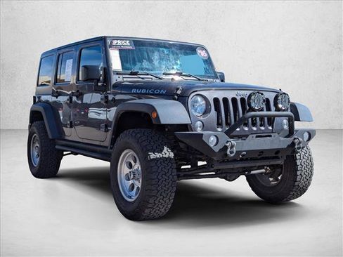Used 2016 Jeep Wrangler Unlimited Rubicon w/ Connectivity Group image 3