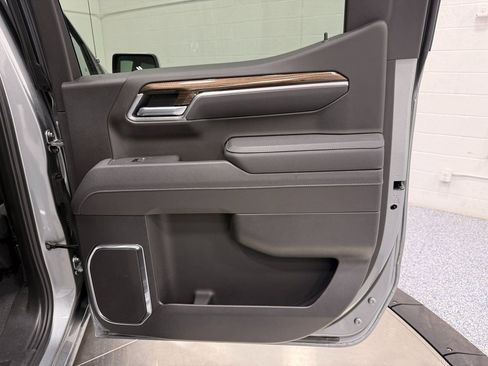 Used 2025 Chevrolet Silverado 1500 RST w/ Convenience Package II image 33