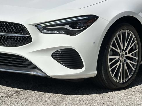 Used 2024 Mercedes-Benz CLA 250 4MATIC image 11