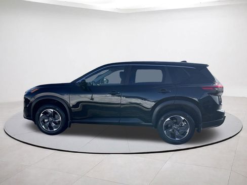 Used 2026 Nissan Rogue SV image 4