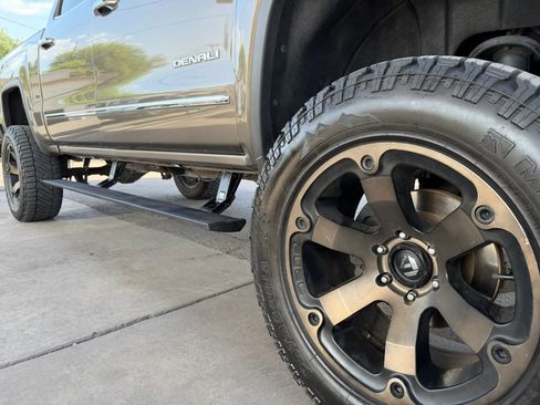 Used 2015 GMC Sierra 1500 Denali AWD/4WD image 29