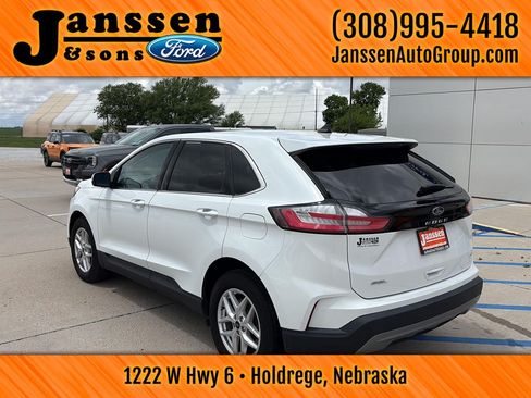 Used 2024 Ford Edge SEL AWD/4WD image 8