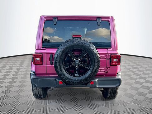Used 2022 Jeep Wrangler Unlimited Sahara image 7