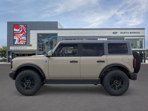 New 2026 Ford Bronco Outer Banks w/ Sasquatch Package AWD/4WD image 3