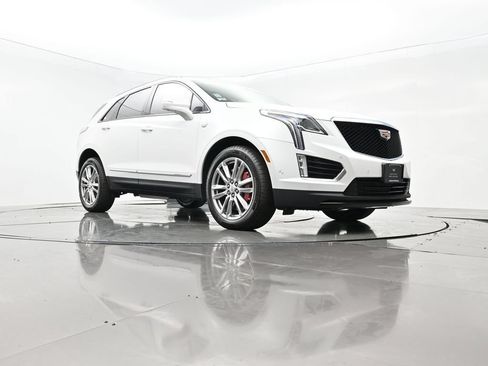 Certified 2024 Cadillac XT5 Sportv w/ Technology Package AWD/4WD image 46