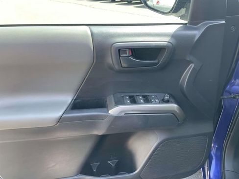 Used 2023 Toyota Tacoma SR5 w/ Technology Package image 11