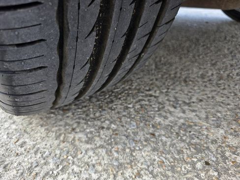 Used 2009 Mercedes-Benz CLK 350 Coupe image 33