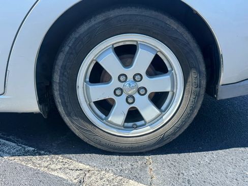 Used 2006 Toyota Prius FWD image 2