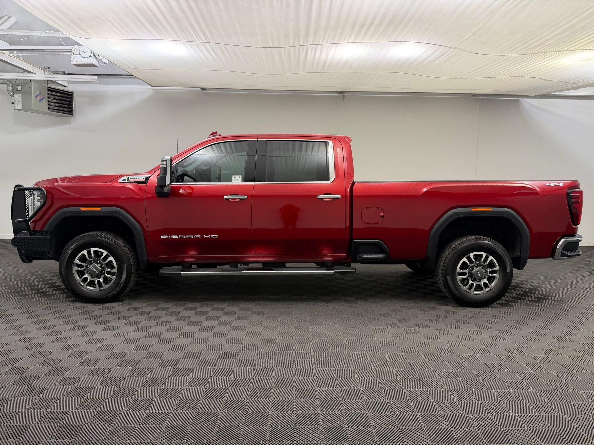 Used 2025 GMC Sierra 2500 SLT w/ SLT Premium Package AWD/4WD image 2