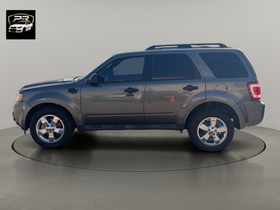 Used 2012 Ford Escape XLT FWD image 2